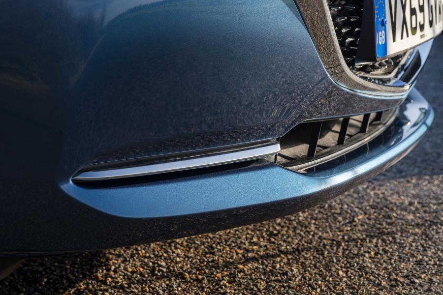Детали экстерьера Mazda2 2019 года  (UK) (фото 35 из 54)